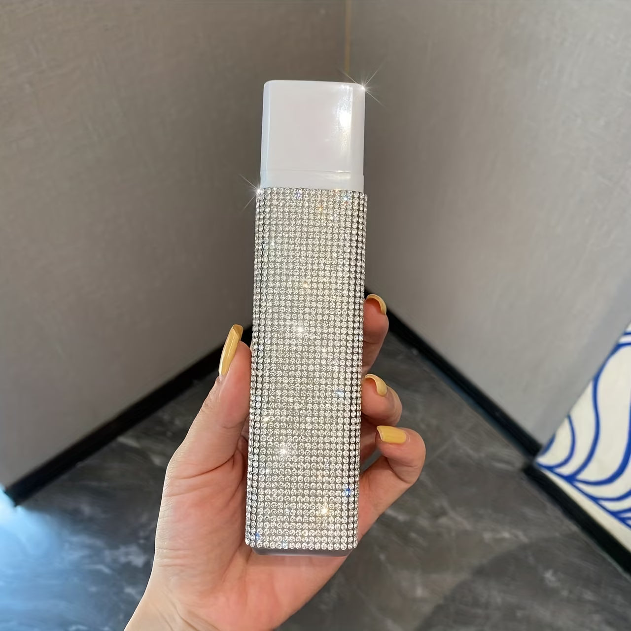 Spray Bottle – Luxury Diamond-Studded Refillable Portable Spray Bottle Cosmetic Pump Dispenser